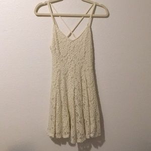 American Eagle white lace dress